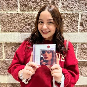 Meet your Posher, Mia